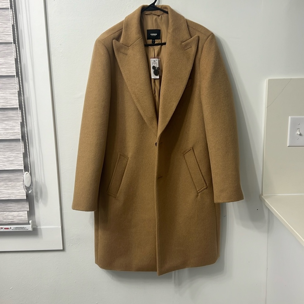 Men’s camel Express pea coat size medium